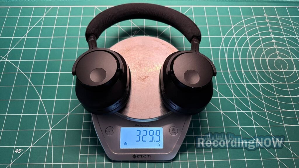 blog-img-1693070240787 Cambridge Audio Melomania P100 weight of 329.9 grams on scale