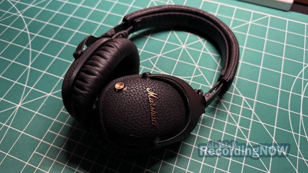 Buttons and controls of Marshall Monitor 3 ANC headphones