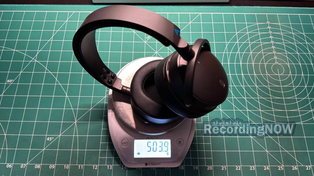 blog-img-1693070240787 Audeze Maxwell weight of 503.9 grams on scale