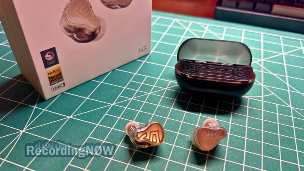 blog-img-1693067280109 SoundPEATS H3 wireless noise cancelling earbuds next to charging case and original box packaging