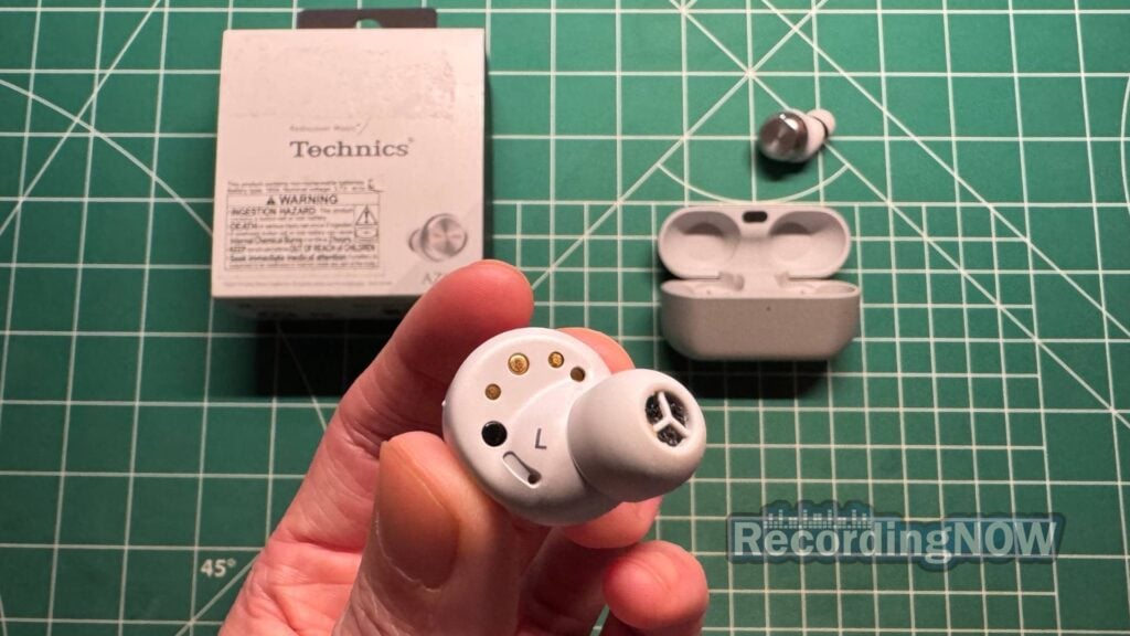 Close up of Technics EAH-AZ100 eartip cushion