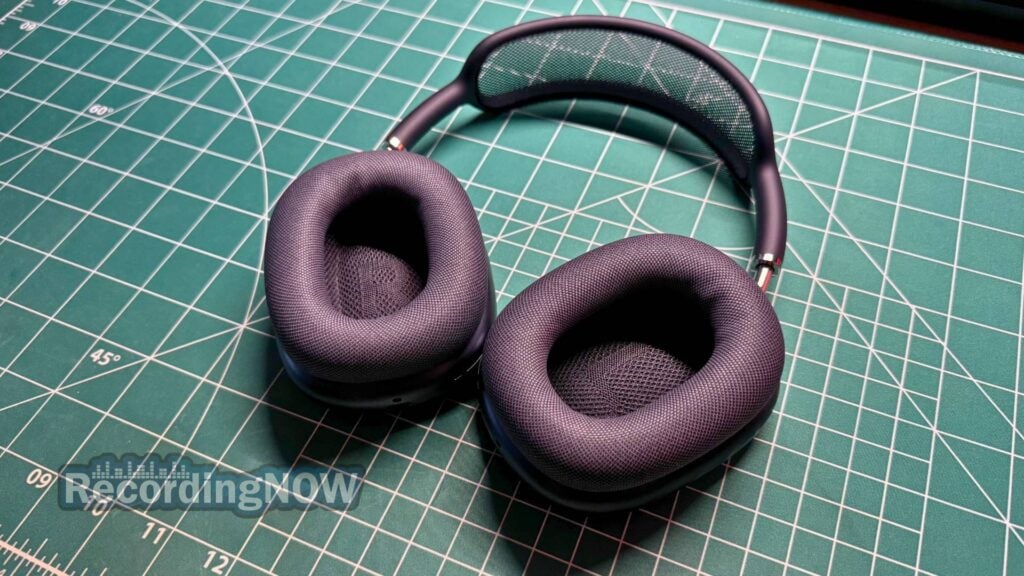 blog-img-1708895986041 Close up of Apple AirPods Max 2 Acoustic Foam earpad cushions and mesh headband