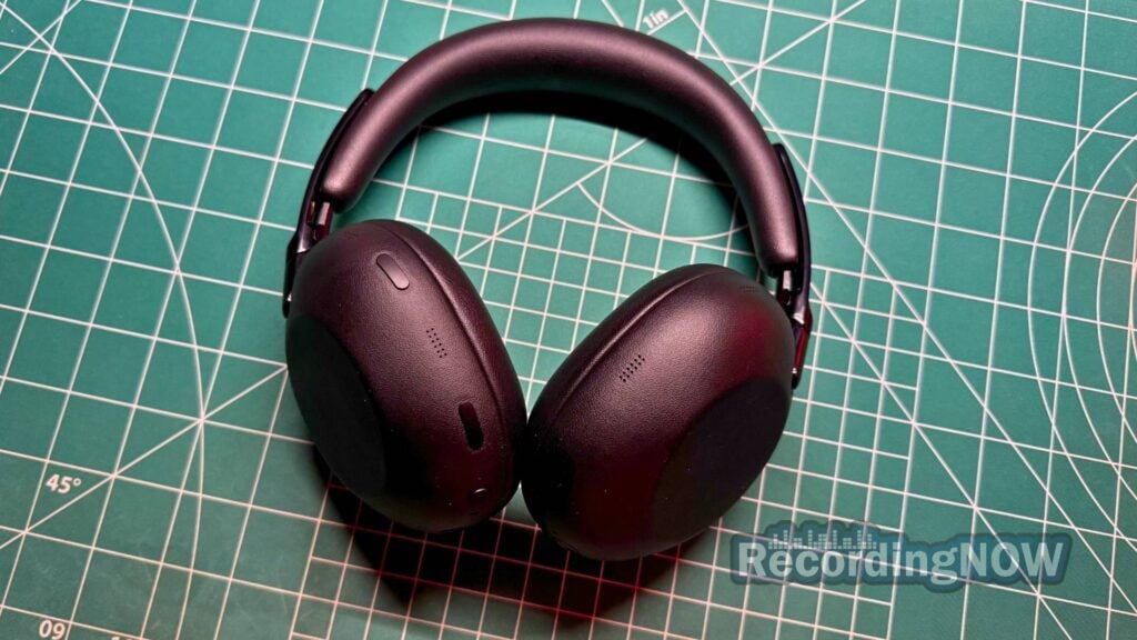 Close up of Sony 1000X THE COLLEXION buttons and touch controls