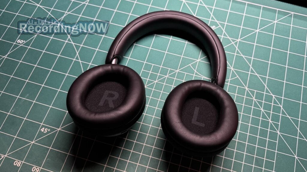 blog-img-1693070240787 Anker Soundcore Space One Pro earpad cushions, headband, and inside the earcups