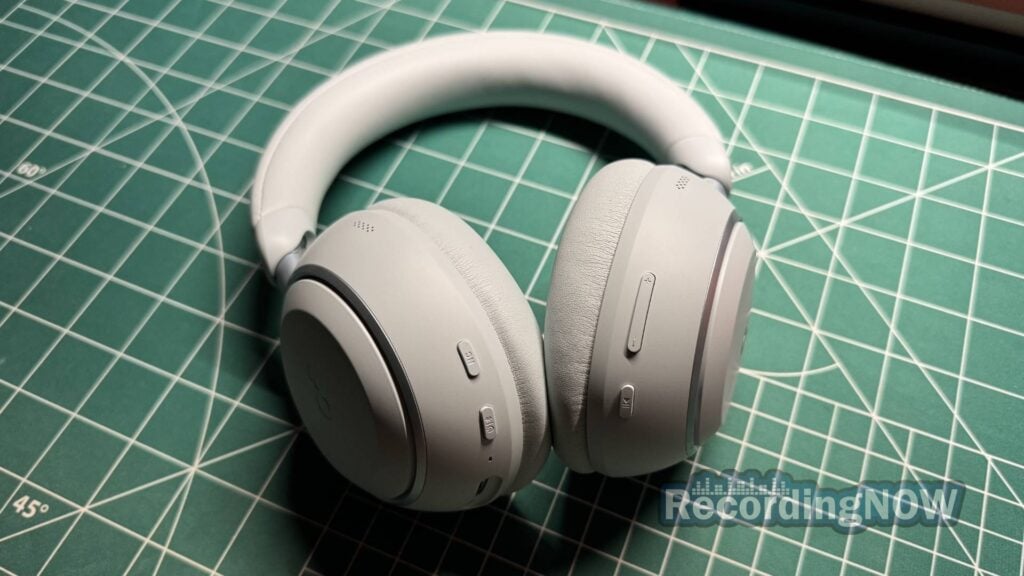 Anker Soundcore Space 2 buttons and controls