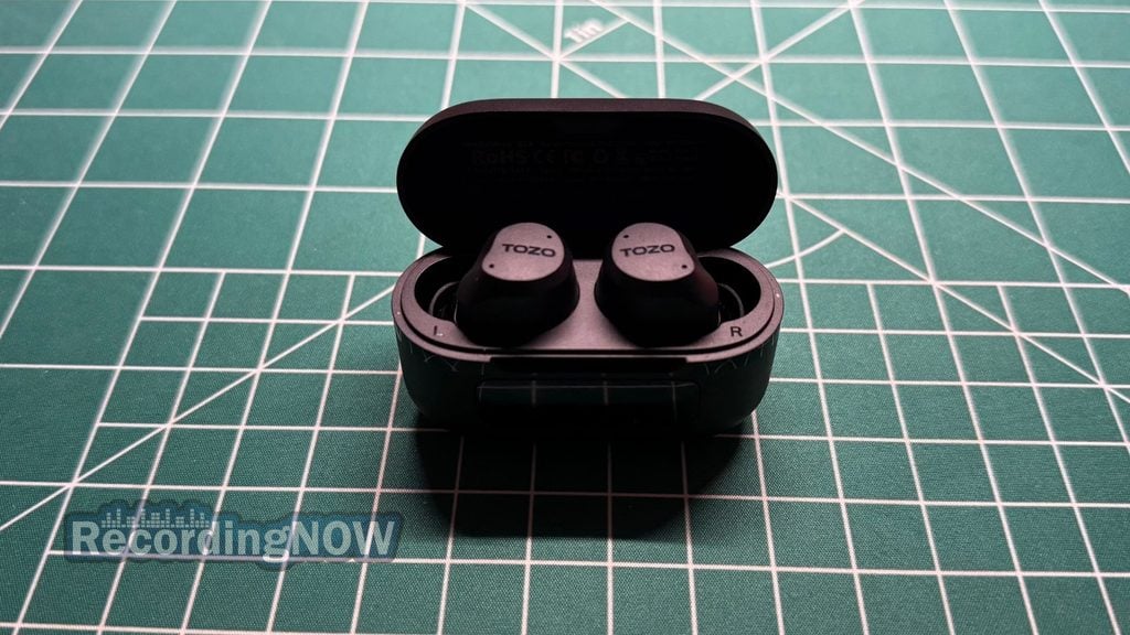 TOZO NC9 charging case
