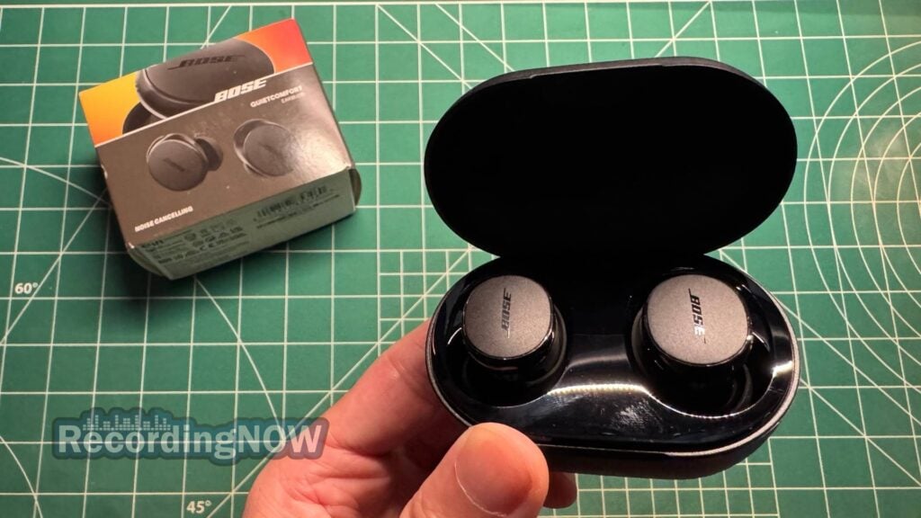 blog-img-1693070240787 Holding Bose QuietComfort Earbuds (2024) inside charging case