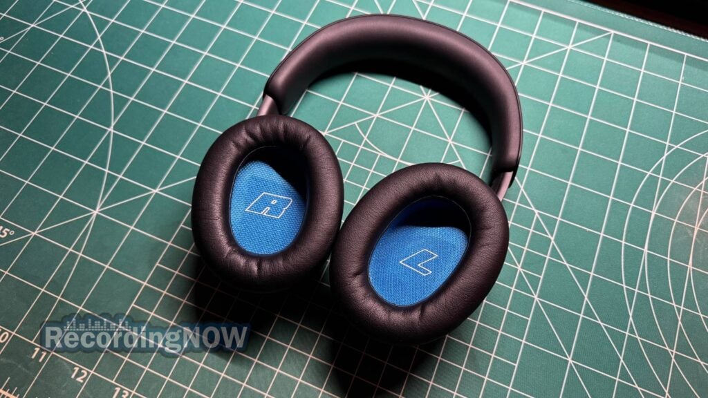 blog-img-1708895986041 Close up of Bose QuietComfort 2nd Gen Protein Leather earpad cushions and headband